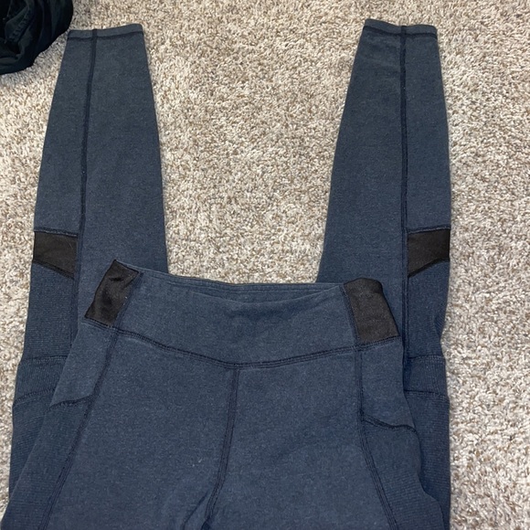 Host Pick 🎉Lululemon leggings 4 - Picture 2 of 6